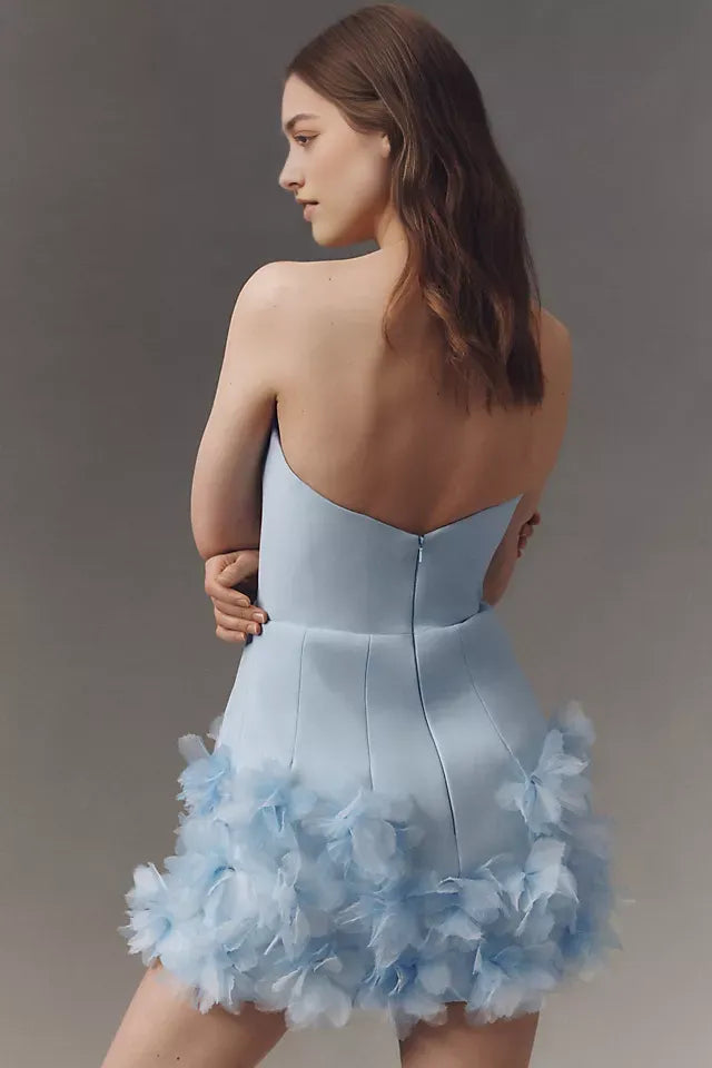Light Blue Strapless Light Homecoming Dress with 3D Floral Ruffle Skirt Perfect for Memorable School Dances