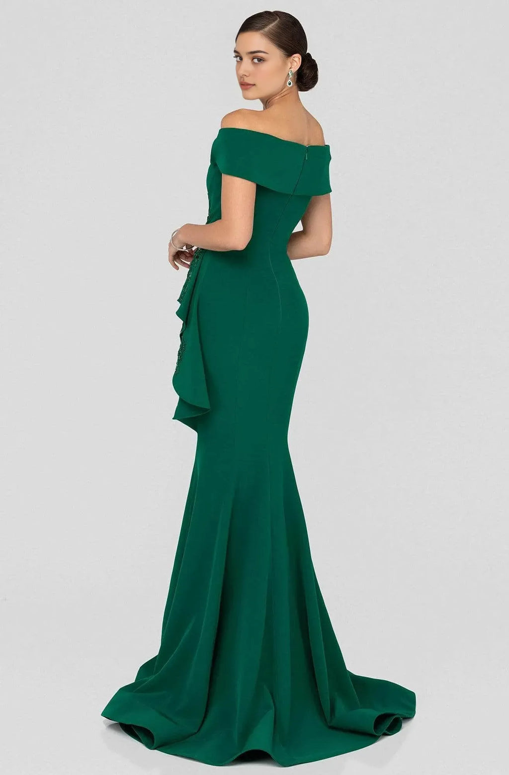Green Emerald Off - Shoulder Evening Dresses with Floral Appliqu¨¦s Ruffled Side Detail and Mermaid Silhouette for Formal