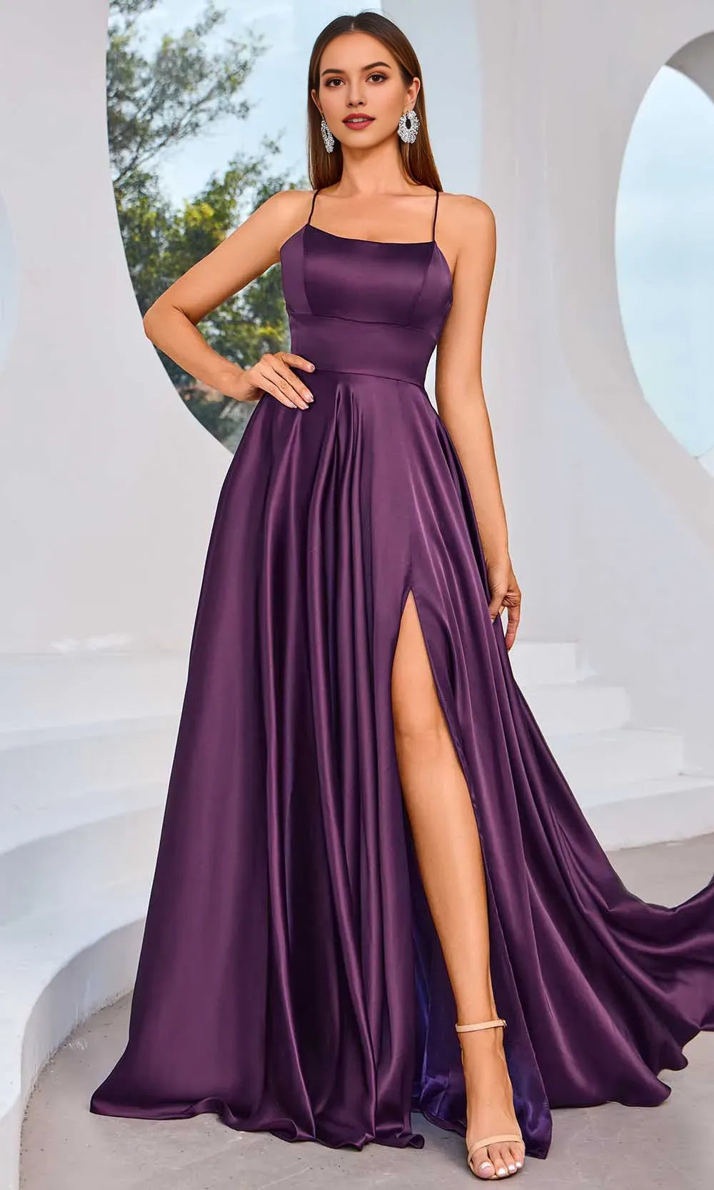 Green Emerald Evening Dresses with Spaghetti Straps Square Neckline and High Side Slit Ideal for Formal Galas and Elegant Occasions