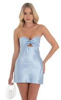 Light Blue Enchanting Light Homecoming Dress Strapless Neckline Bow Front Cutout Ideal for Creating Memorable Reunion Looks