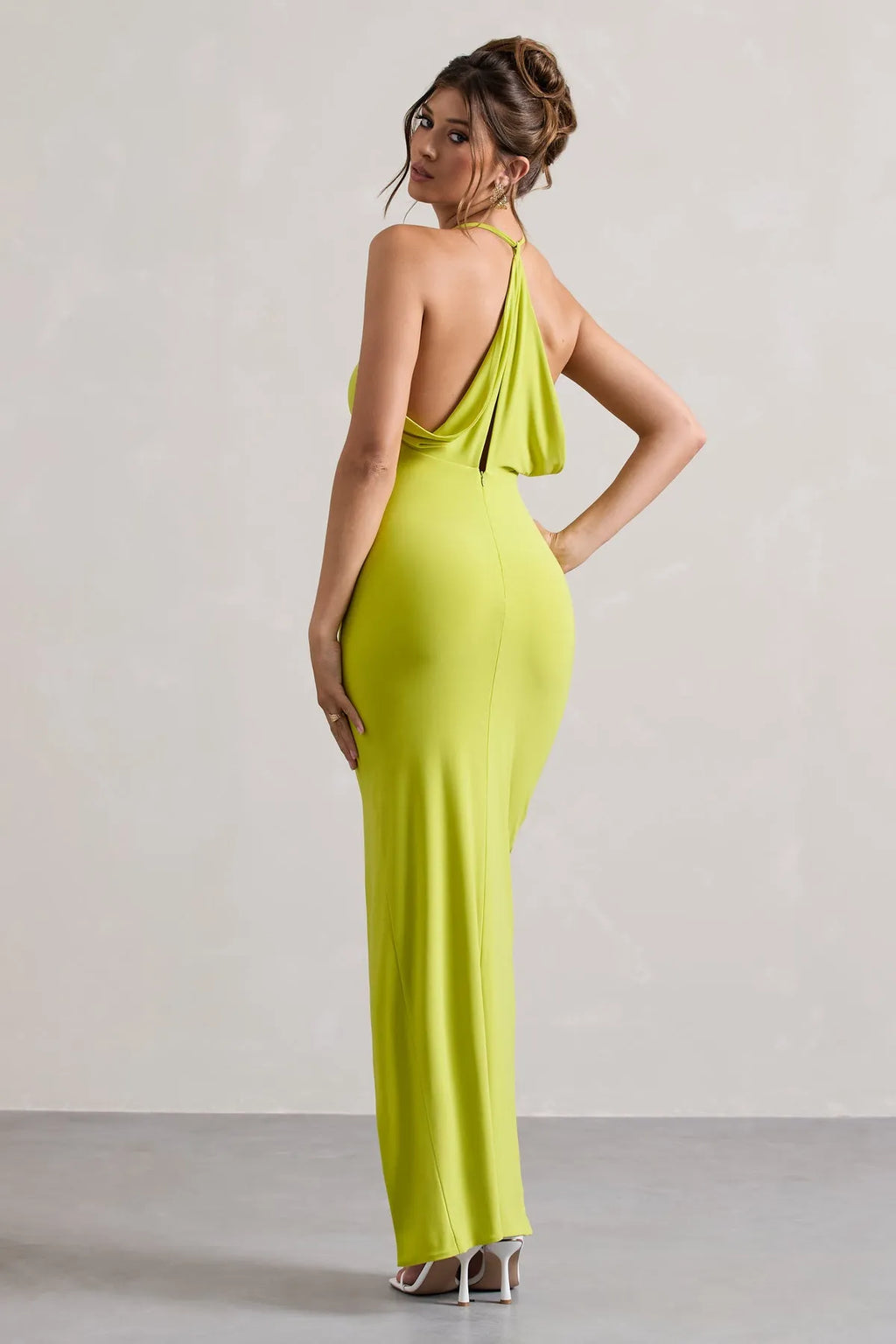 Green Eye Catching Lime Asymmetric Halter V - Neck Prom Dresses with Twisted Detail and High Side Slit The Ultimate Choice for Captivating Ballroom Affairs