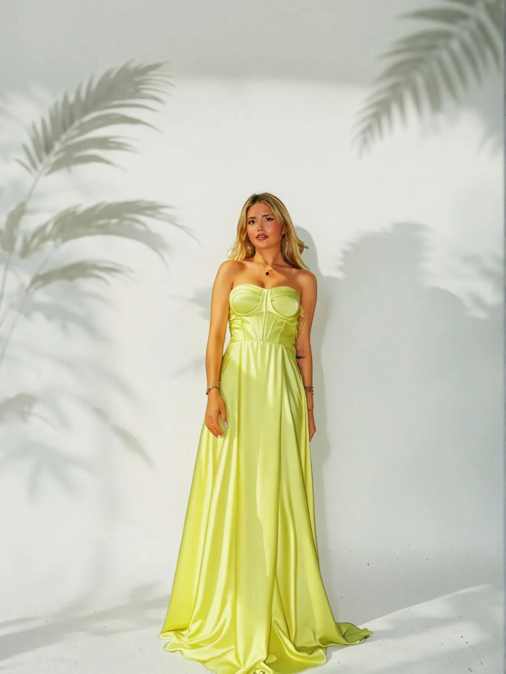 Beautiful Timeless Chic Elegant Red Lace A-Line Sweetheart Sleeveless Floor-Length Prom Dress