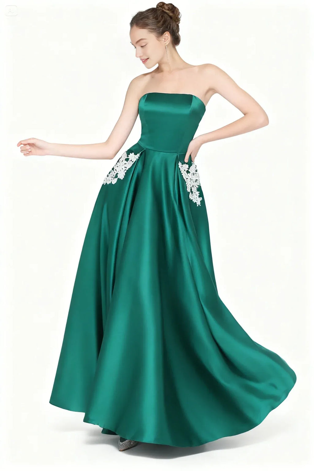 Beautiful Timeless Special Occasion Elegant White Satin Strapless Sleeveless Floor-Length Prom Dress