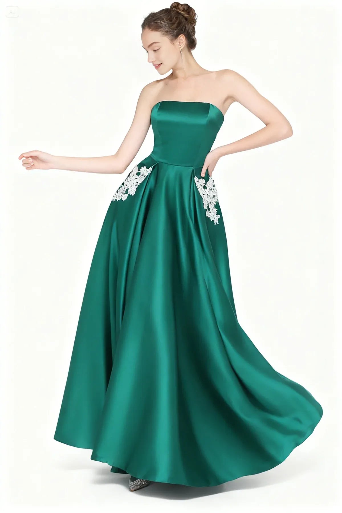 Beautiful Timeless Special Occasion Elegant White Satin Strapless Sleeveless Floor-Length Prom Dress