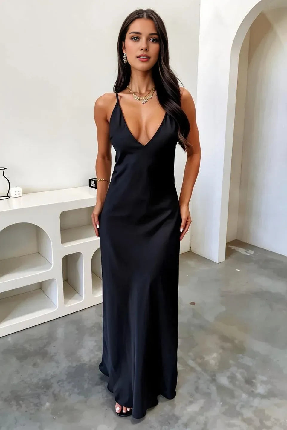 Sophisticated Graceful Stylish Refined Elegant Satin Sheath V-Neck Sleeveless Floor-Length Prom Dress