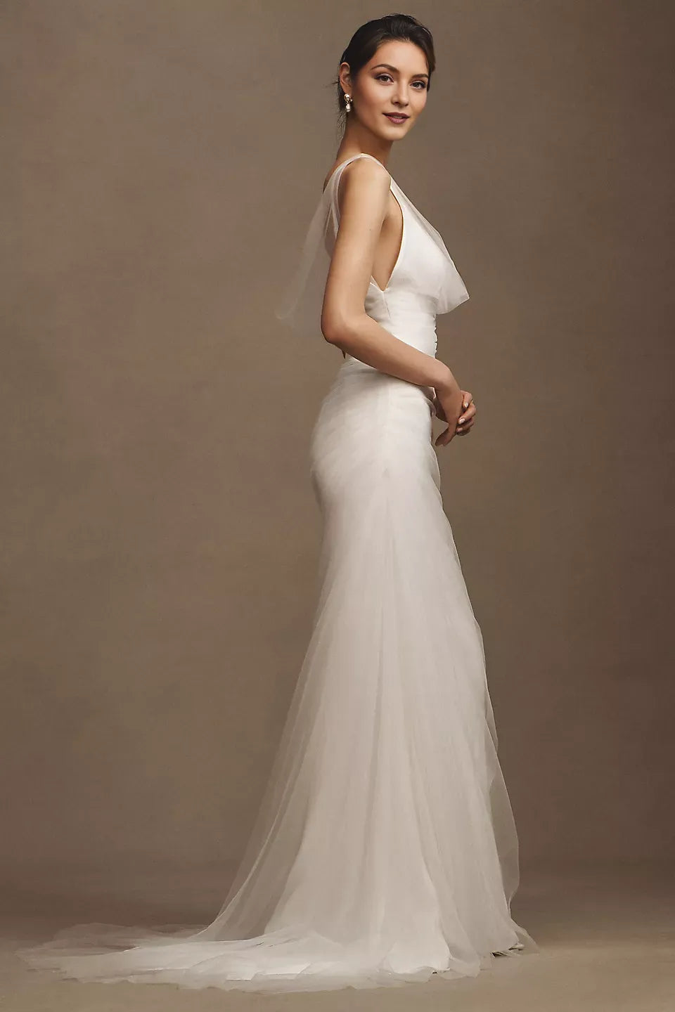 Fashion Sheath Cowl Neck Sleeveless Asymmetric Ruched Open-Back Floor-Length Wedding Dresses