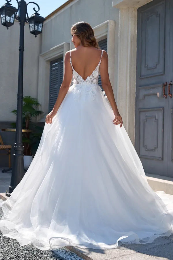 Plunging V-Neck Spaghetti Straps 3D Flowers V Back Floor-Length Wedding Dress Appliques