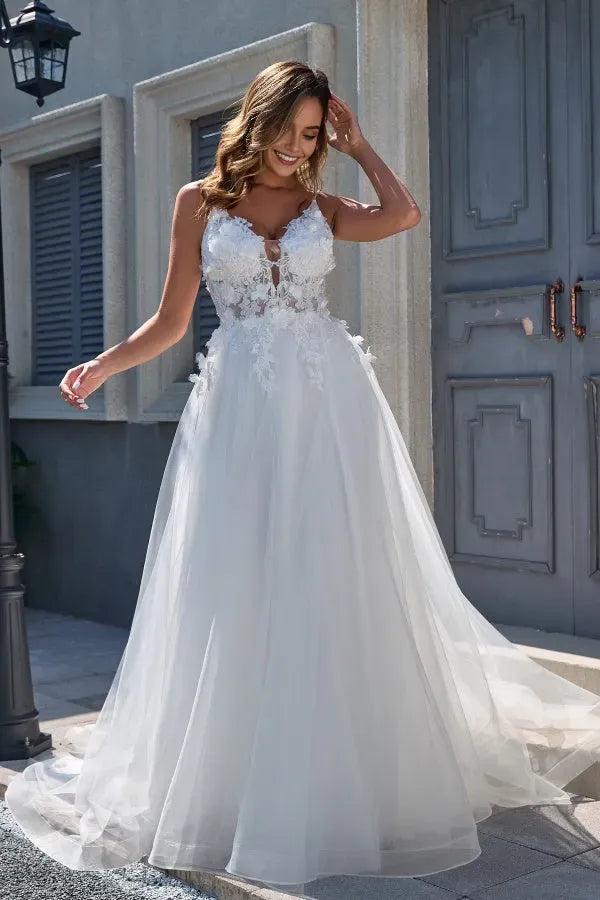 Plunging V-Neck Spaghetti Straps 3D Flowers V Back Floor-Length Wedding Dress Appliques