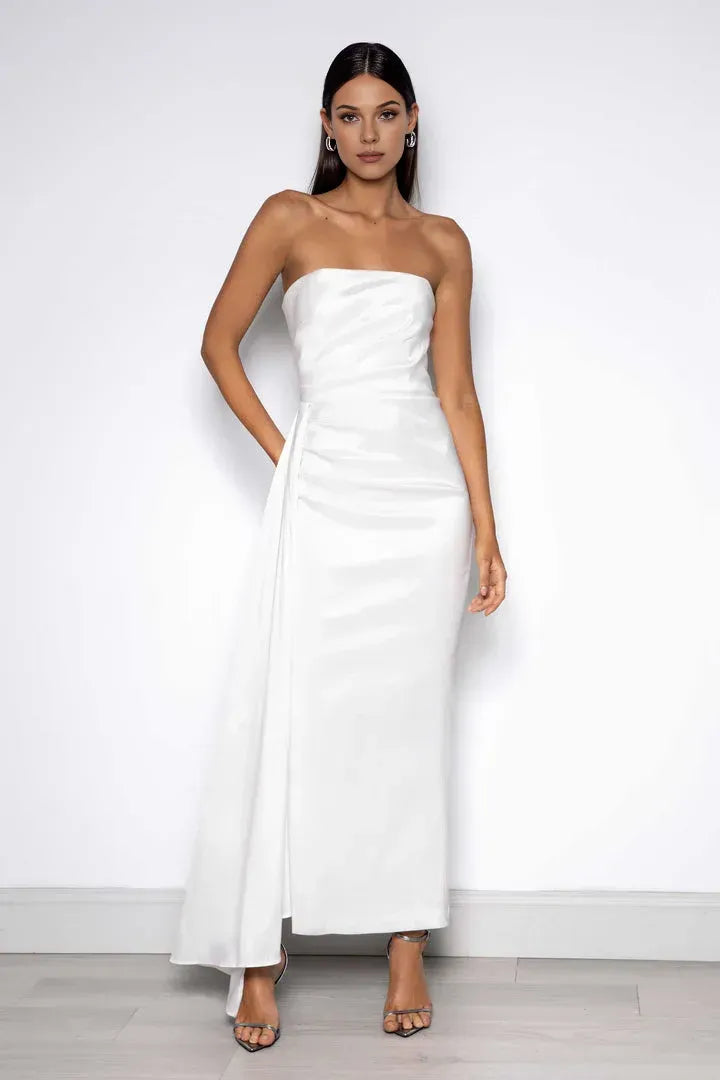 Beautiful Timeless Chic Elegant White Satin Bodycon Strapless Sleeveless Floor-Length Wedding Dress