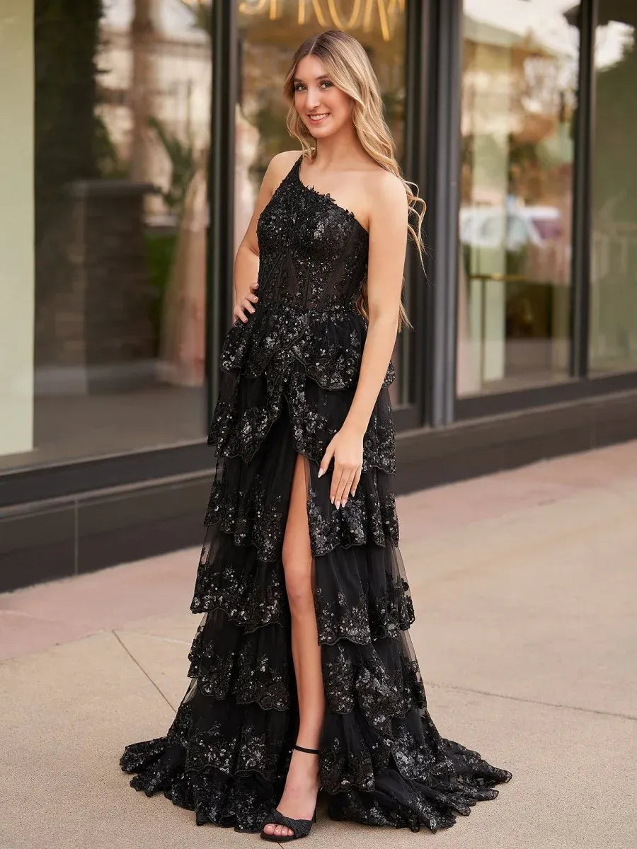 Black One-Shoulder Applique Train Prom Dress With Slit