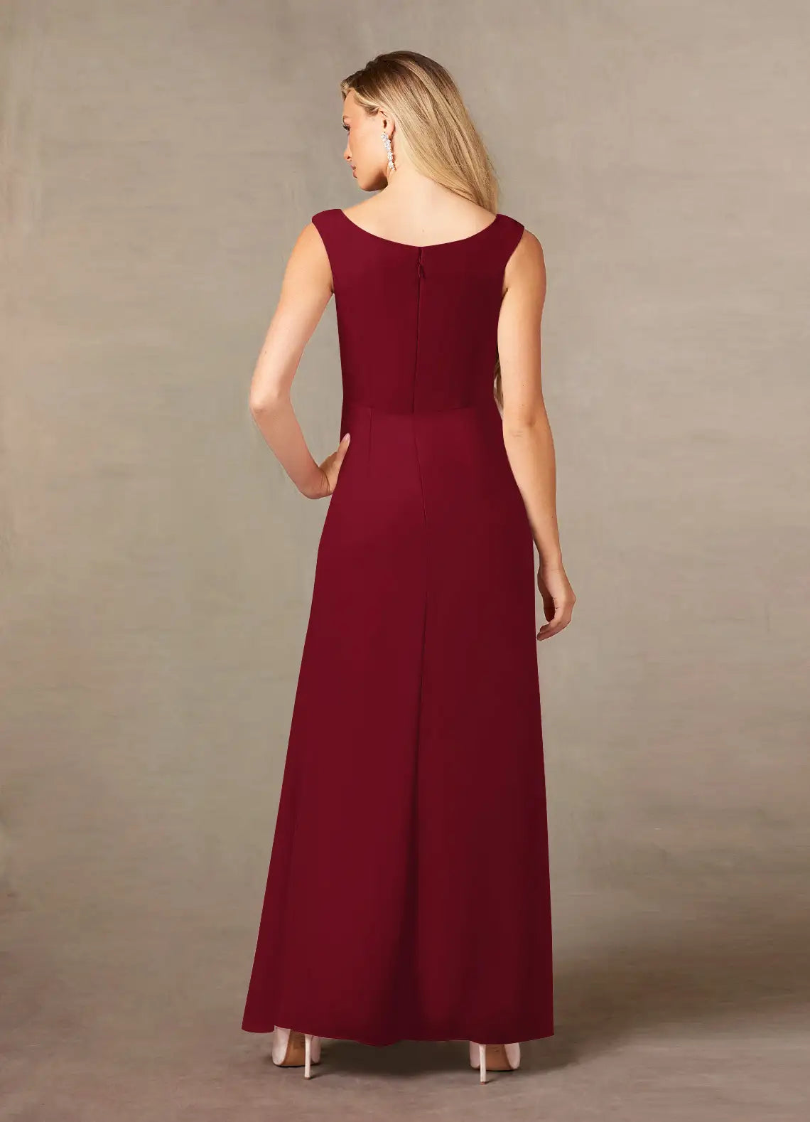 Elegant Burgundy Chiffon A-Line Scoop Neck Sleeveless Floor-Length Mother of the Bride Dress