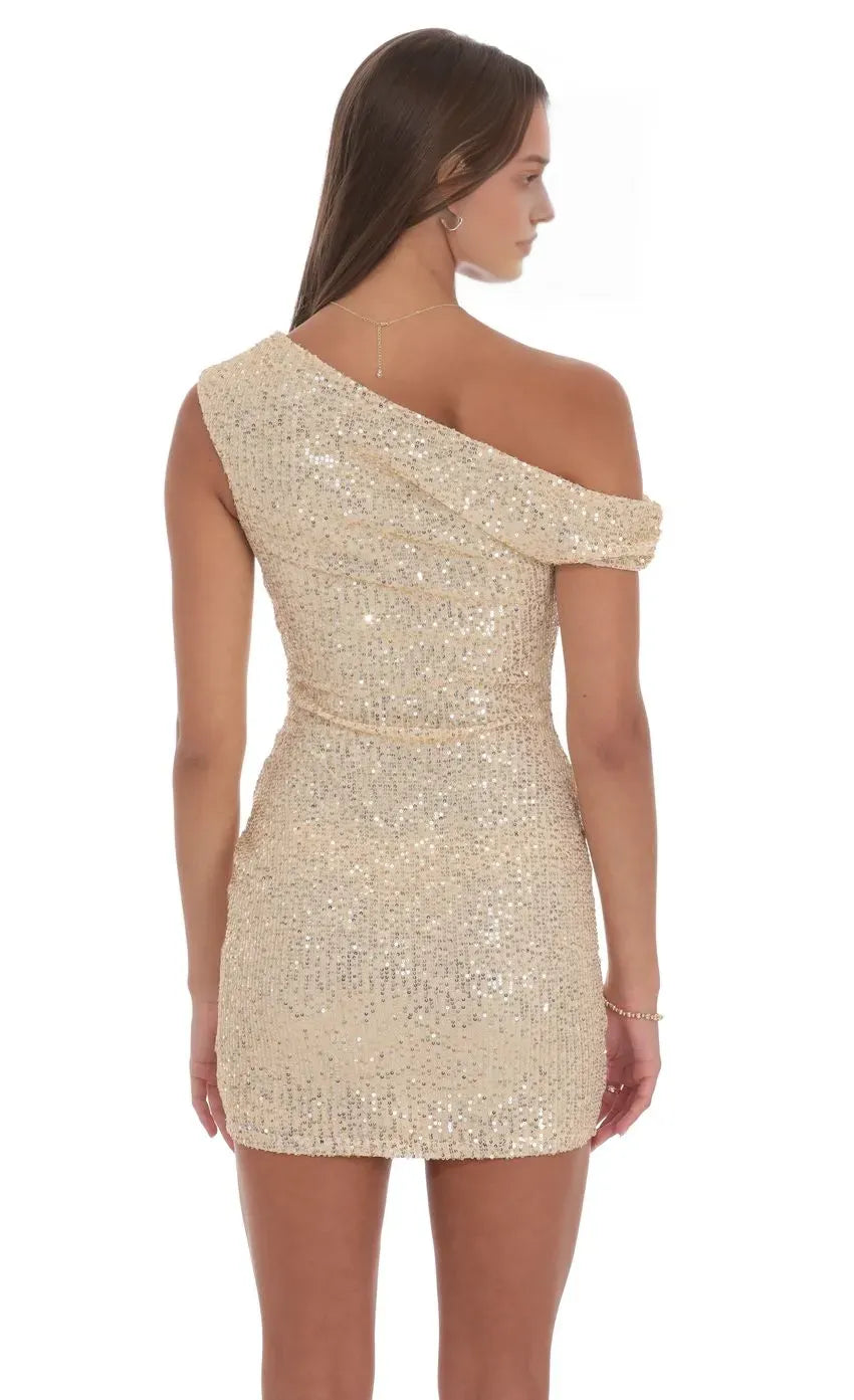 Gold One Shoulder Homecoming Dress Sparkling Bodycon Mini Gown for School Dance Perfect for Prom Nights Elegant Campus Celebrations