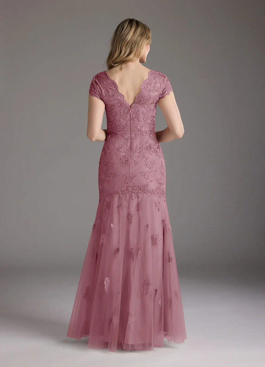 Stylish Refined Elegant Tulle Mermaid V-Neck Floor-Length Mother of the Bride Dress