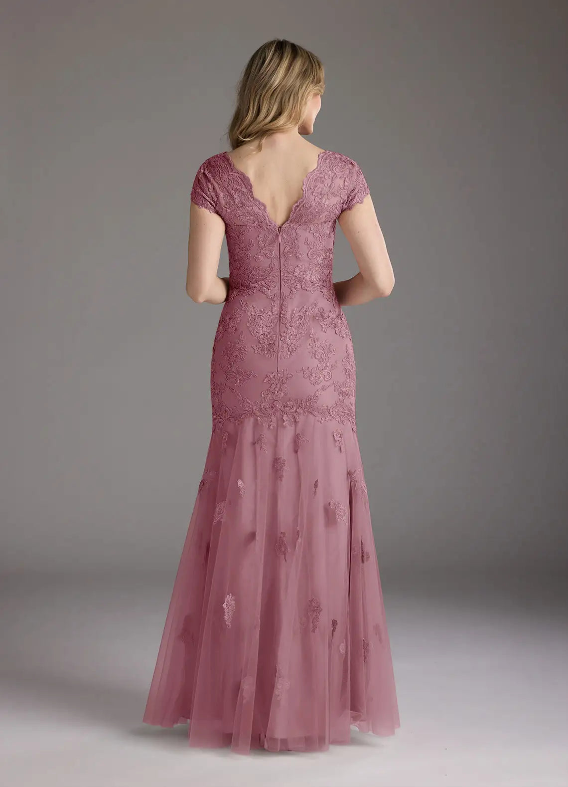 Stylish Refined Elegant Tulle Mermaid V-Neck Floor-Length Mother of the Bride Dress