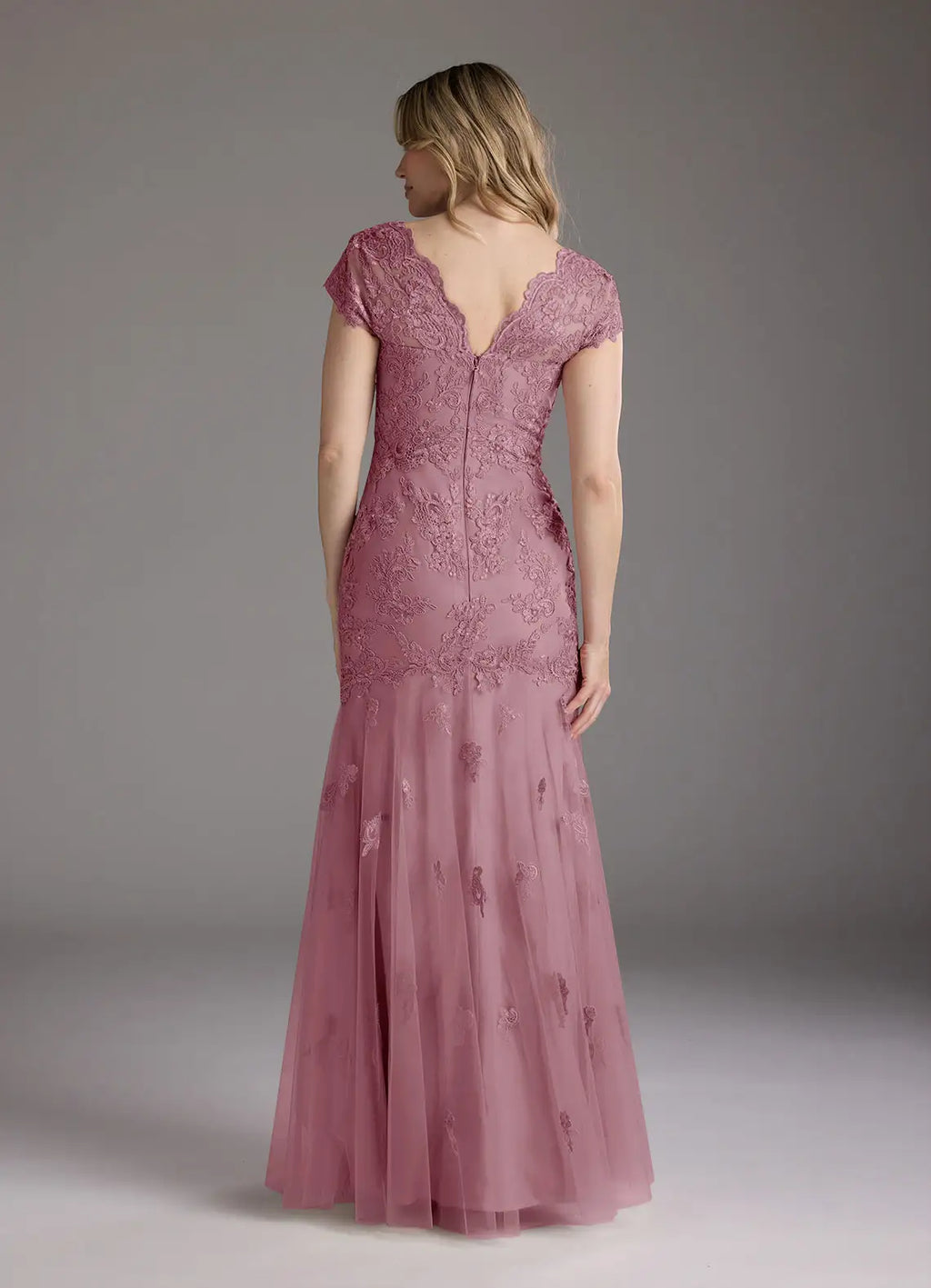 Stylish Refined Elegant Tulle Mermaid V-Neck Floor-Length Mother of the Bride Dress