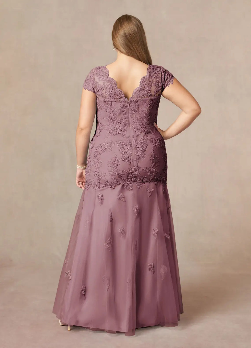 Sophisticated Graceful Elegant Tulle Mermaid V-Neck Floor-Length Mother of the Bride Dress