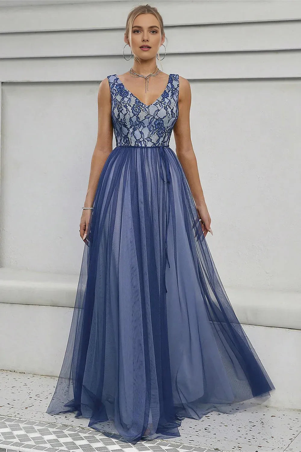 Special Occasion Sophisticated Graceful Elegant Tulle A-Line V-Neck Sleeveless Floor-Length Prom Dress