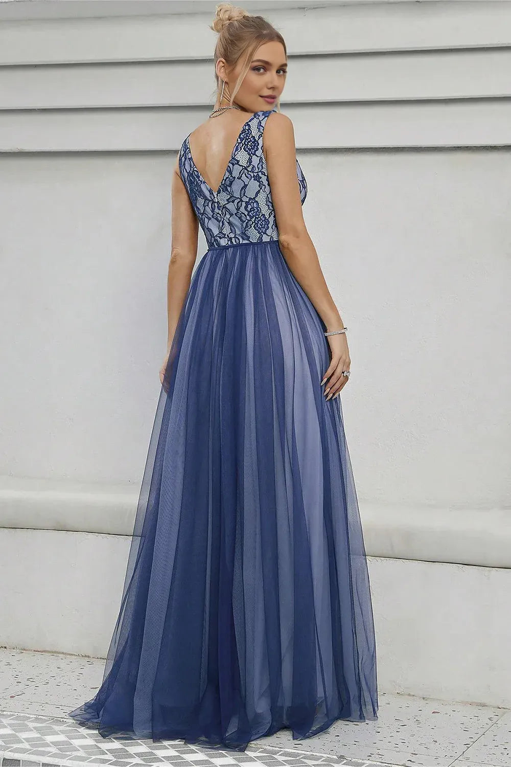 Special Occasion Sophisticated Graceful Elegant Tulle A-Line V-Neck Sleeveless Floor-Length Prom Dress