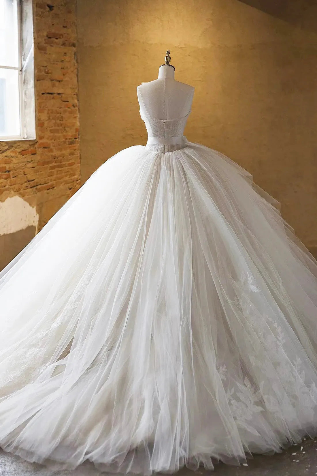 Champagne Light Ball Gown Sweetheart Long Prom Dress Beautiful Formal Dress Wedding Dress