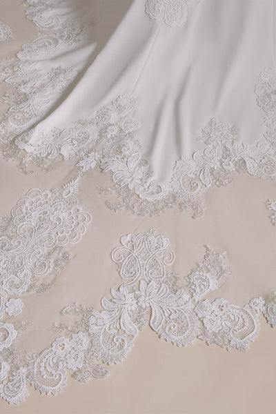 Long neck mermaid wedding dress