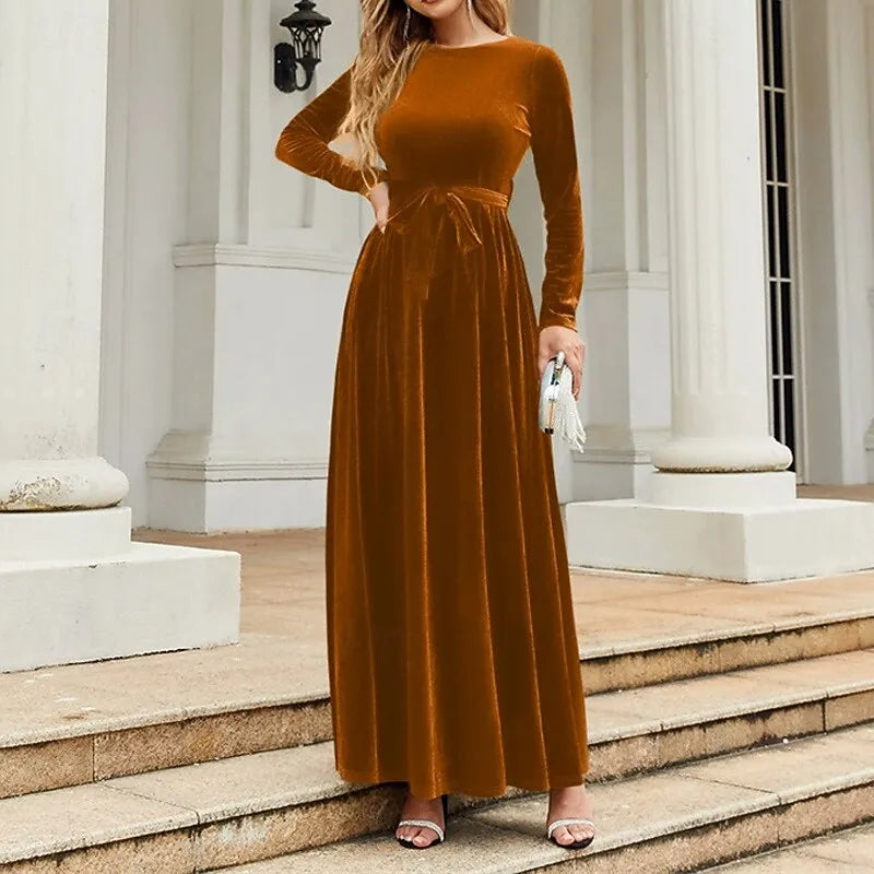 Green Luxurious A-line Crew Neck Long-sleeve Belted Emerald Maxi Evening Dress