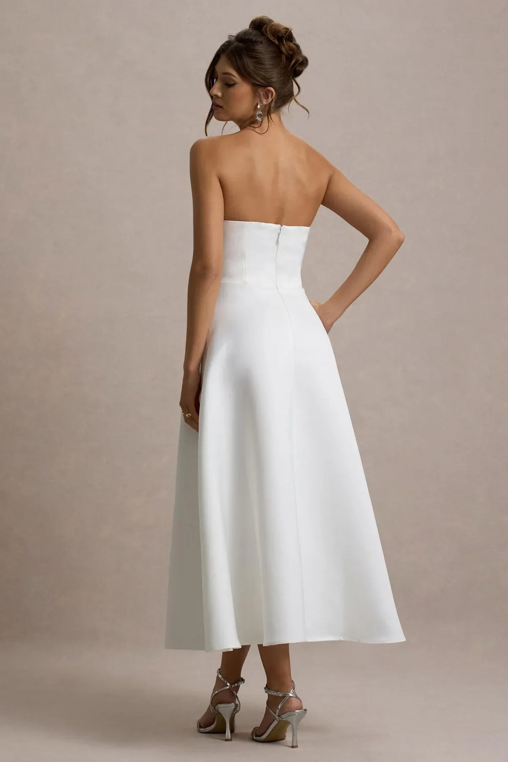 Ivory Luxurious Strapless Prom Dresses Ruched Sweetheart Neck Midi Length Refined Fit for Proms Weddings
