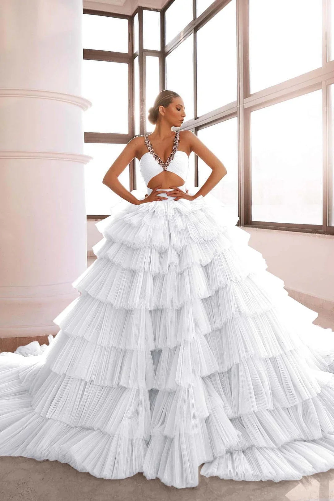 White Luxurious One-Shoulder Sleeveless Tiered Wedding Dress