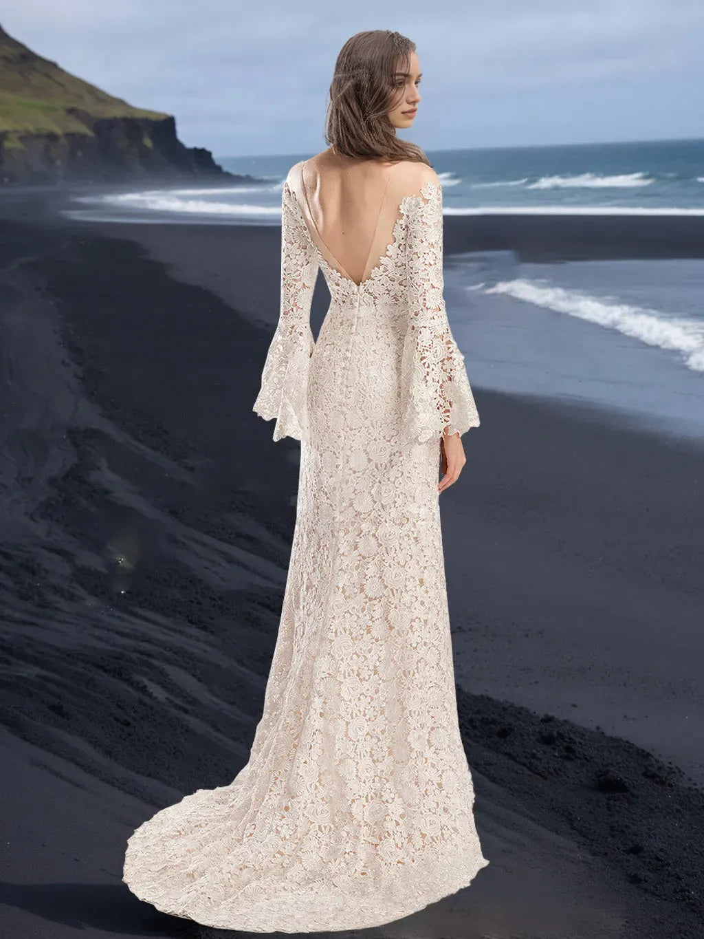 Mermaid Scoop Neck Long Sleeves Floor-length Wedding Dress with Appliques
