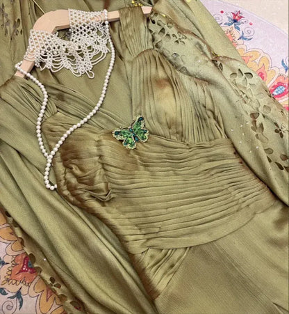 Elegant Green Beaded Mermaid V-Neck Classic-Sleeve Classic-Back Floor-Length Evening Dress