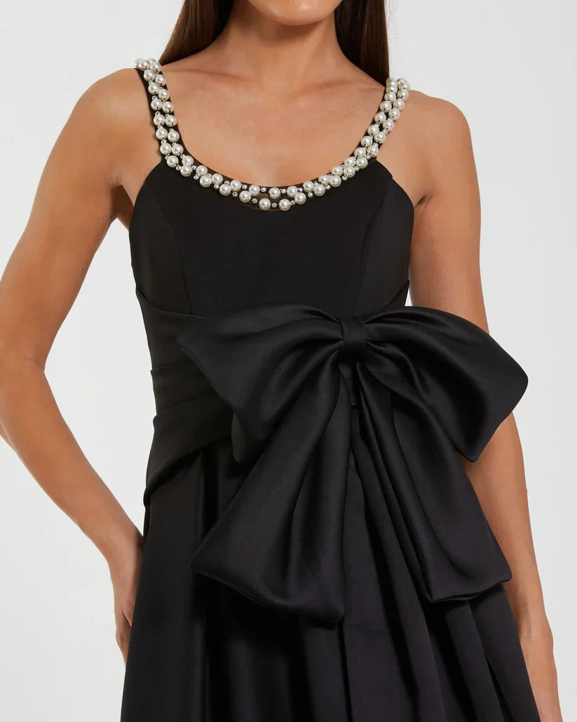Graceful Stylish Refined Beautiful Elegant Black Satin A-Line Sleeveless Floor-Length Prom Dress
