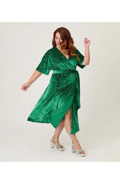 Refined Beautiful Elegant Emerald Green Velvet A-Line Short Sleeve Short Prom Dress