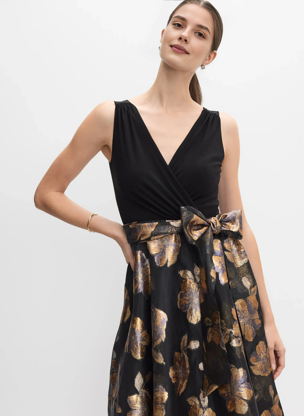 Special Occasion Sophisticated Graceful Stylish Refined Elegant Gold A-Line Sleeveless Floor-Length Prom Dress