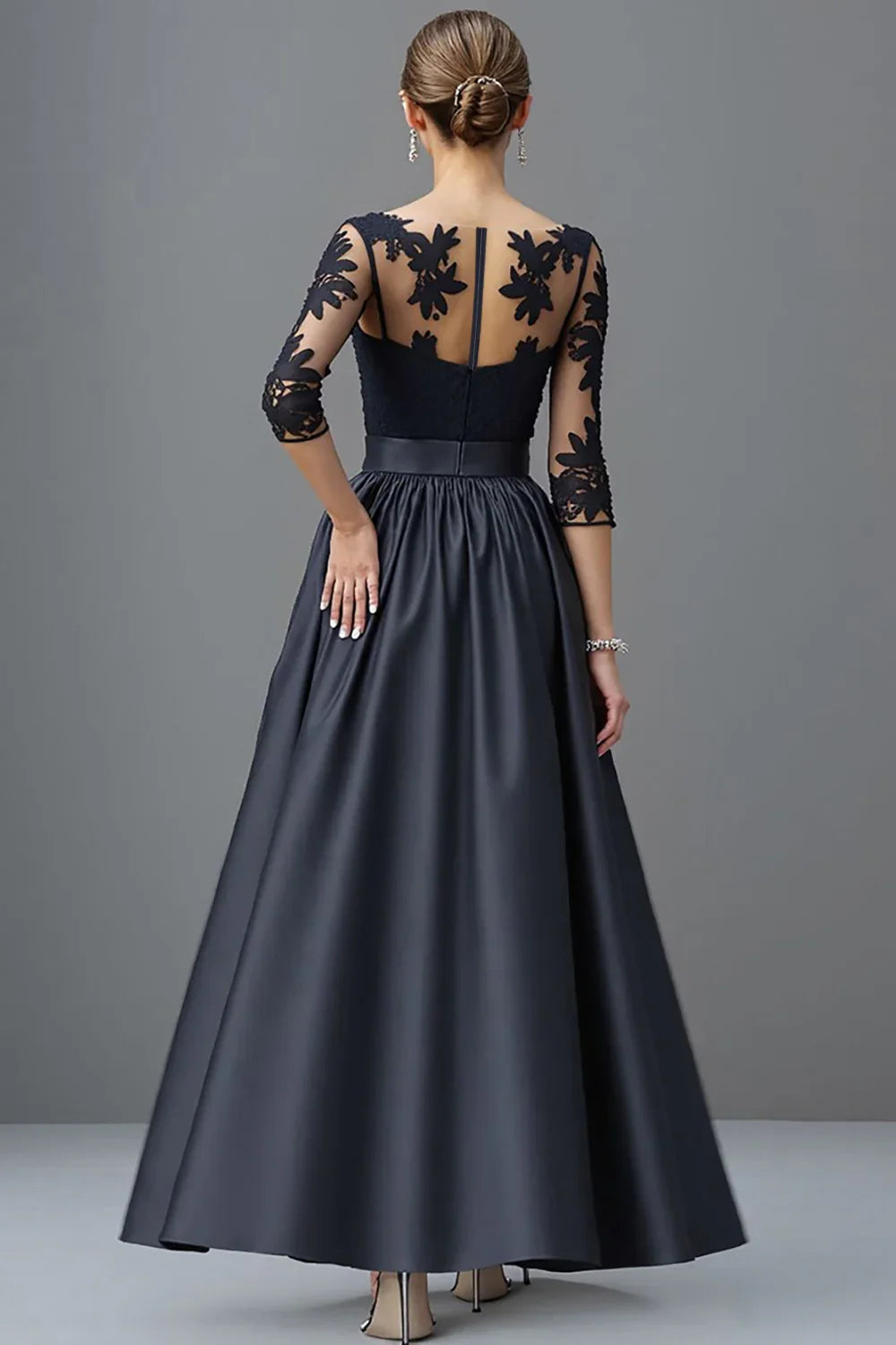 Elegant Black Satin Scoop Neck Long Sleeve Floor-Length Mother of the Bride Dress