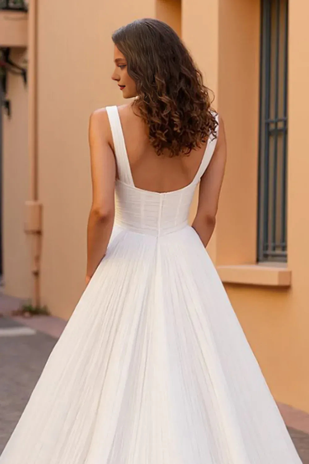 Graceful Stylish Refined Beautiful Elegant Ivory Tulle Square Neck Sleeveless Wedding Dress
