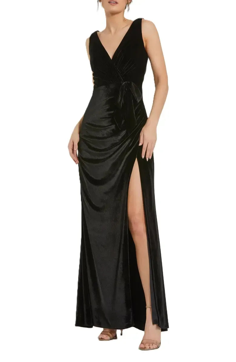Special Occasion Sophisticated Graceful Stylish Refined Elegant Black Velvet Sleeveless Floor-Length Prom Dress