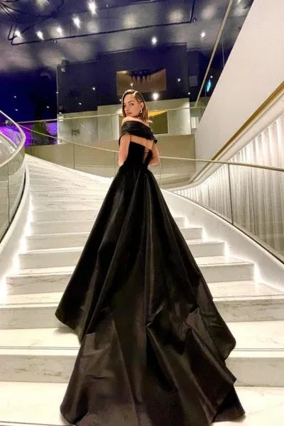 Black Sleeveless Evening Dress With Slit Long