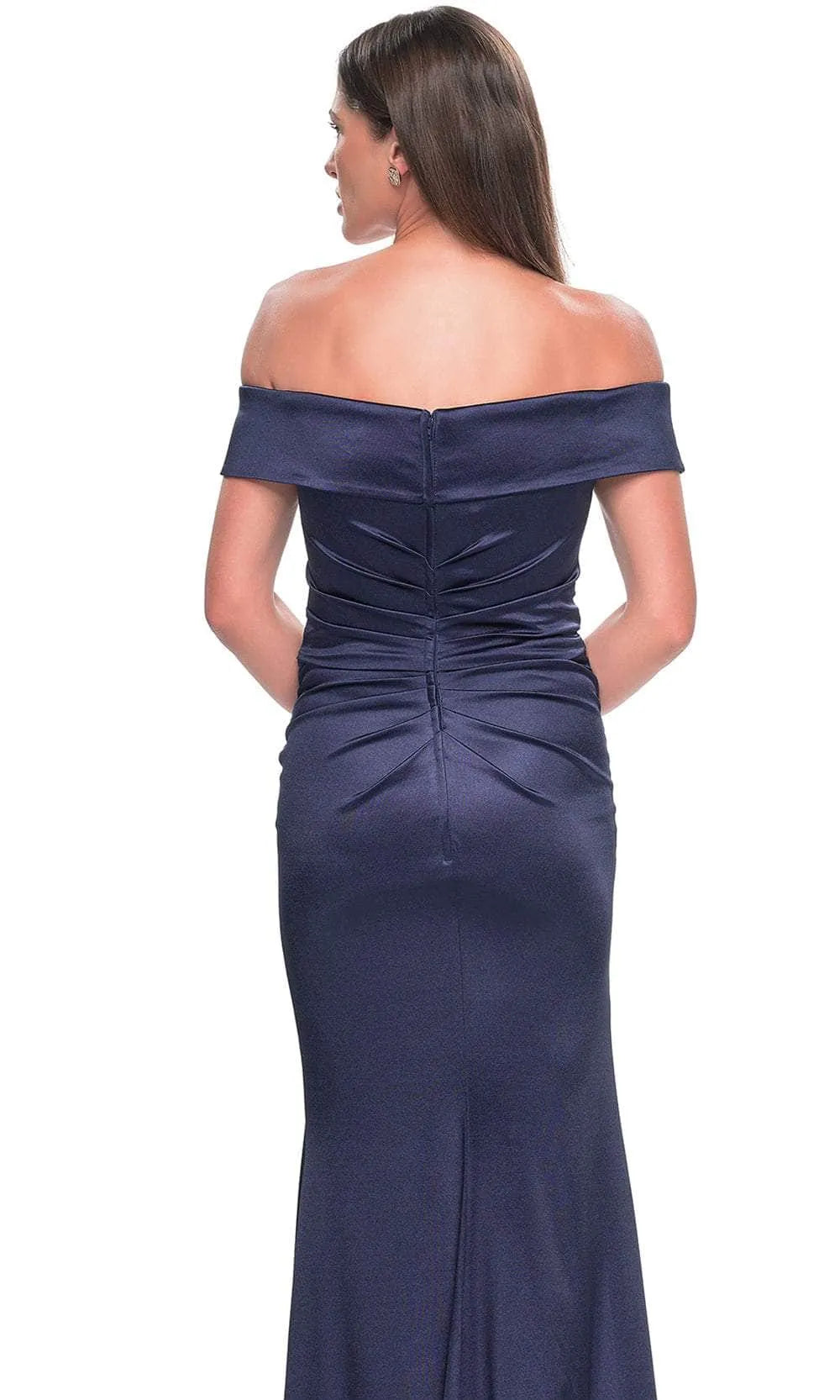 Navy Blue Off - Shoulder Evening Gown with Cross Draped Bodice and Mermaid Silhouette for Formal Occasions