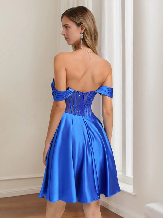 Elegant Red Applique A-Line Off-the-Shoulder Sleeveless Lace-Up-Back Mini-Length Homecoming Dress
