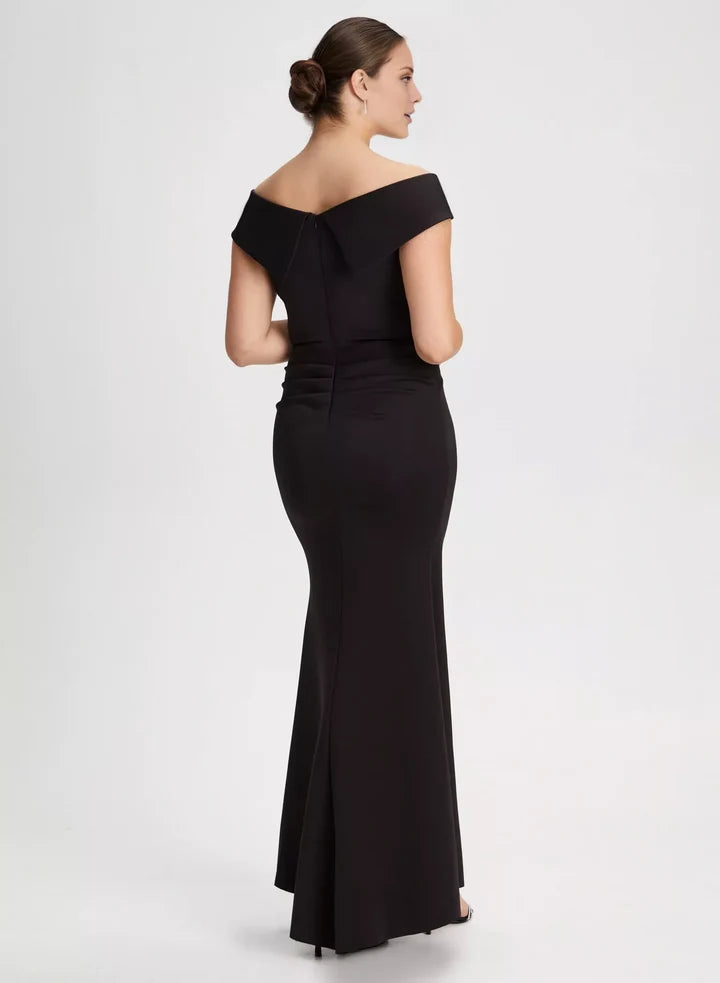 Black Off-the-Shoulder Ruffled Waist Mermaid Floor-Length Evening Dress