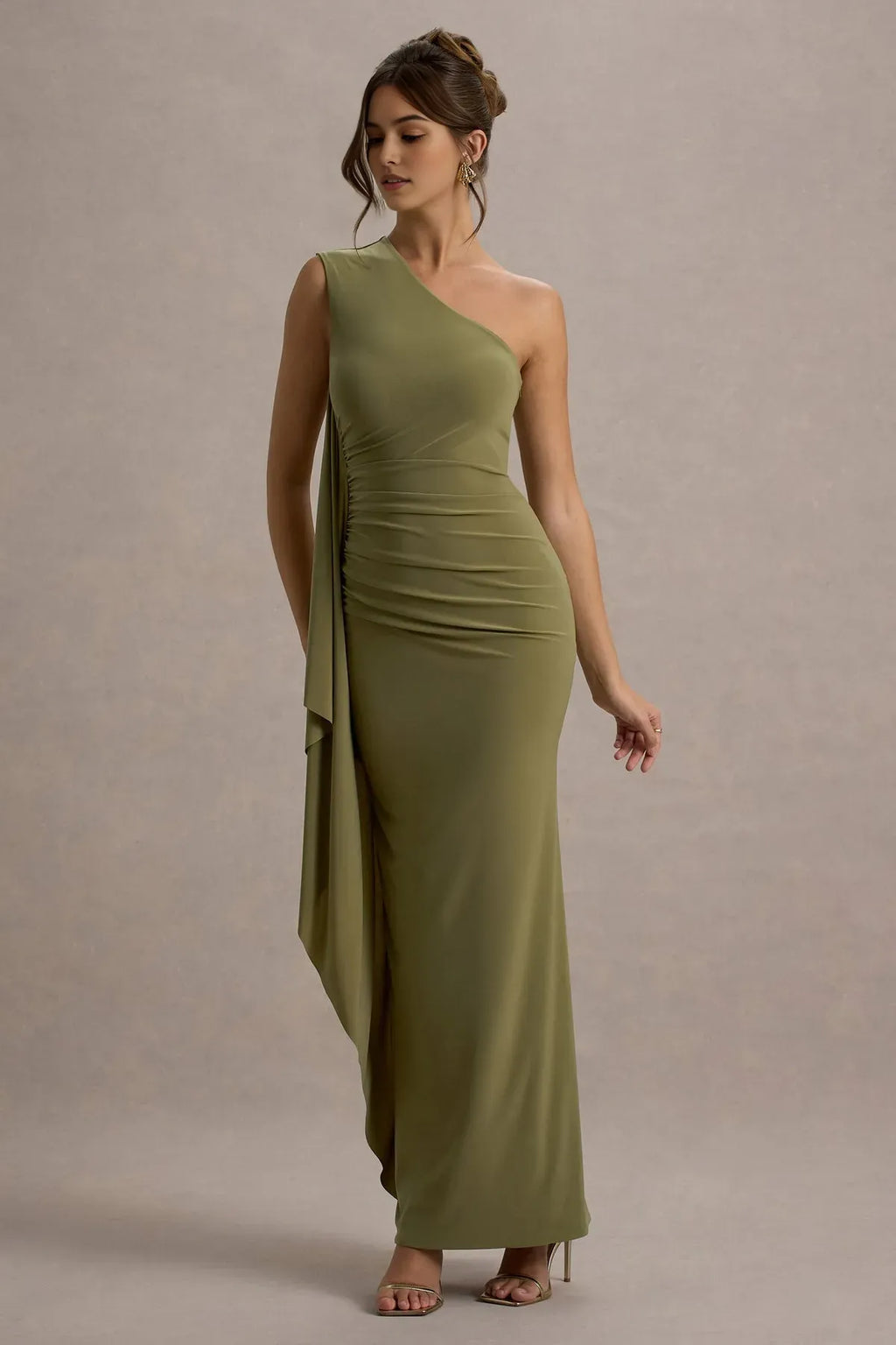 Green One - Shoulder Olive Prom Dress with Asymmetric Draped Ruffles Ruched Waist Elegant Floor - Length Bodycon Gown for Formal Events