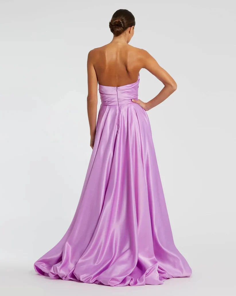 Refined Beautiful Timeless Chic Elegant Black Satin A-Line Strapless Sleeveless Prom Dress