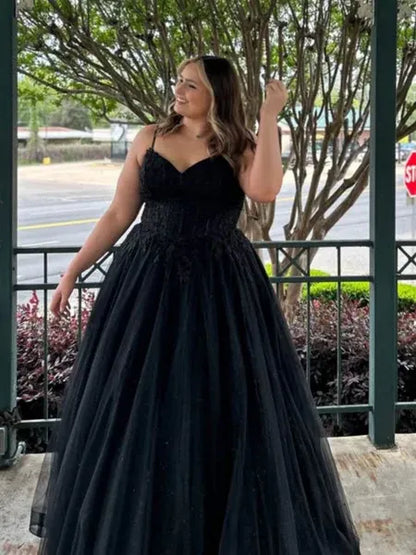 Elegant Black Applique A-Line V-Neck Sleeveless Lace-Up-Back Floor-Length Prom Dress