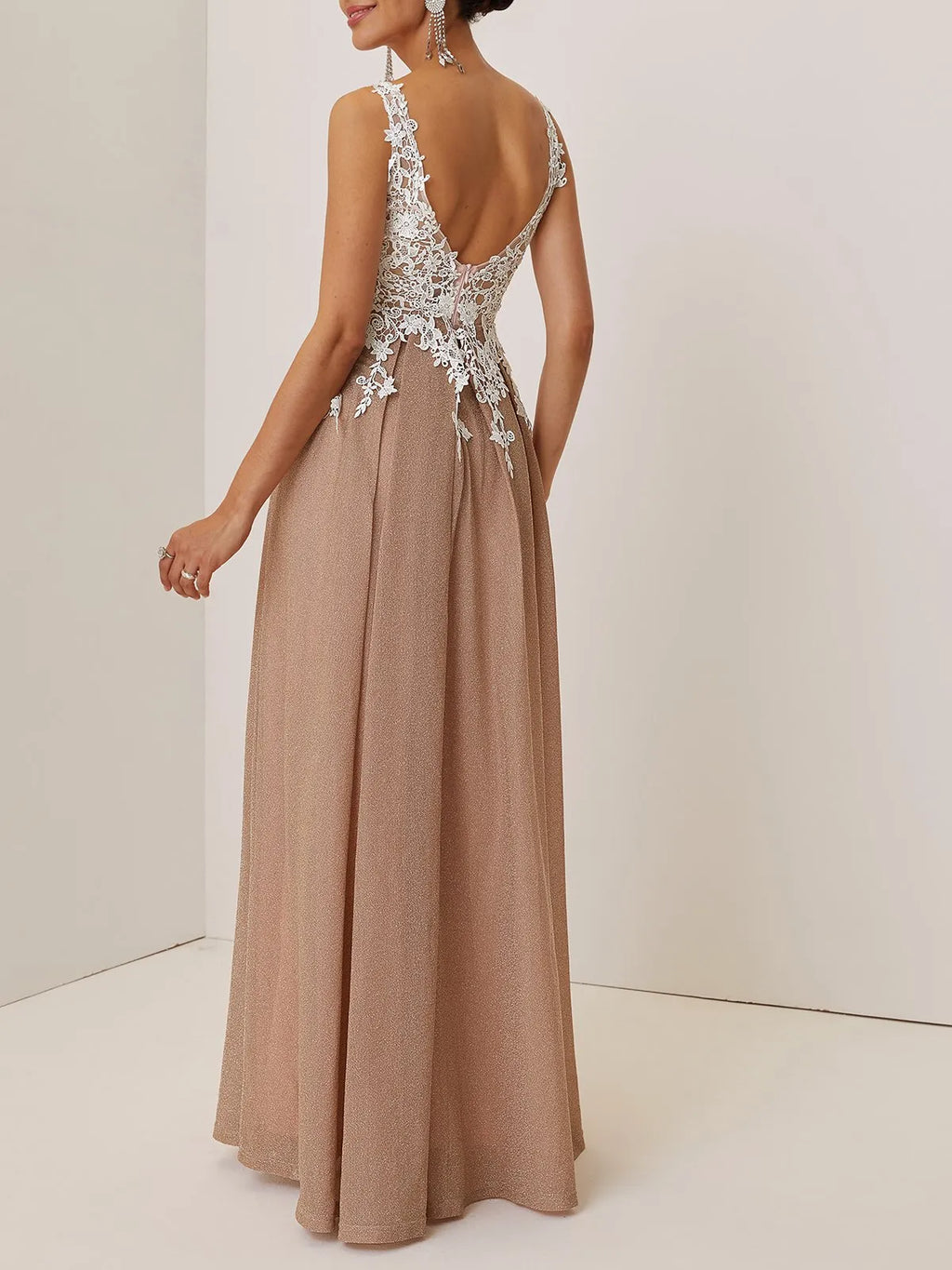 Beautiful Timeless Chic Elegant Rose Gold Lace A-Line Sleeveless Floor-Length Evening Dress