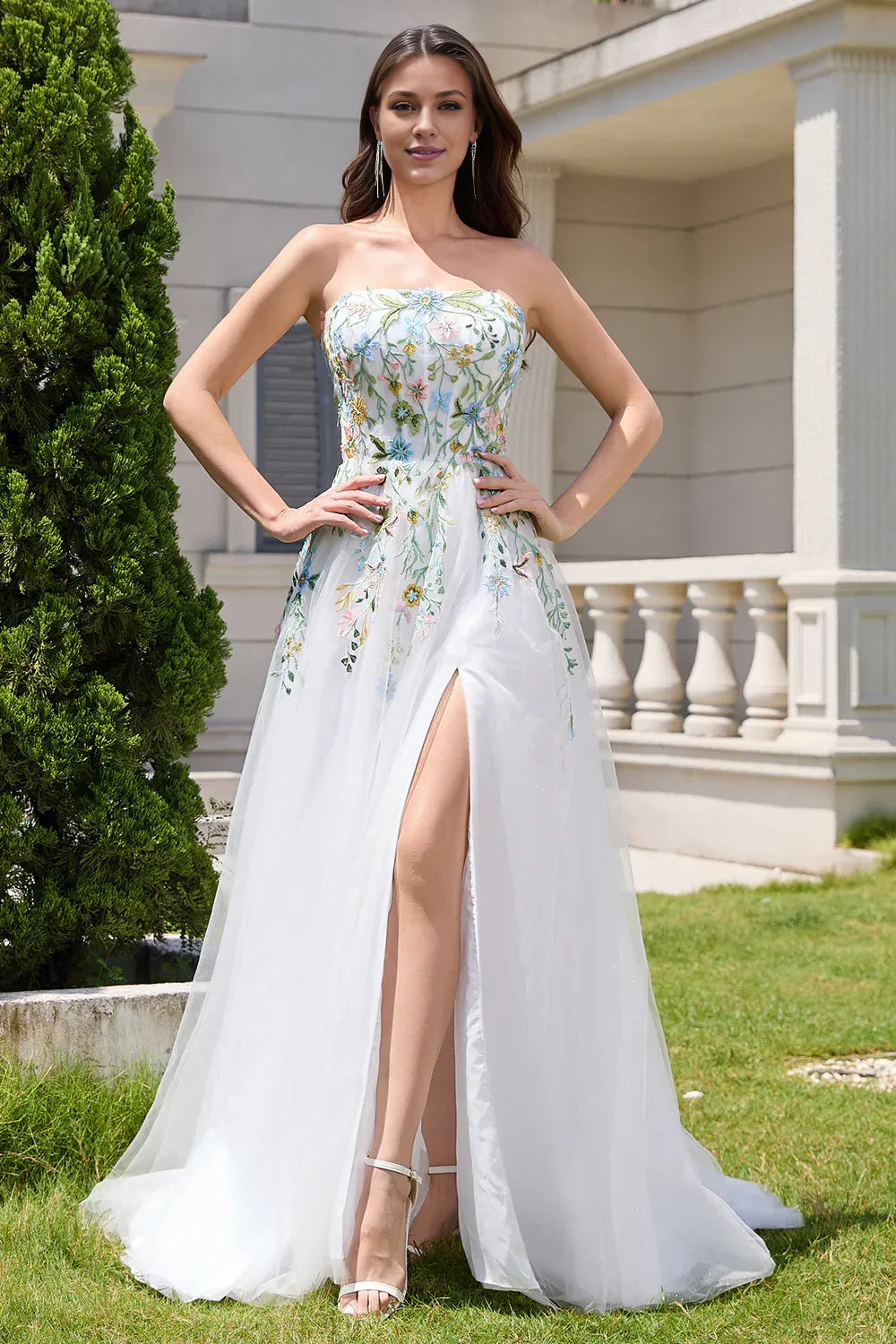 Special Occasion Sophisticated Graceful Stylish Elegant White Lace Strapless Sleeveless Wedding Dress