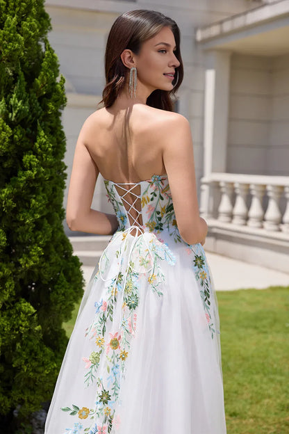 Special Occasion Sophisticated Graceful Stylish Elegant White Lace Strapless Sleeveless Wedding Dress