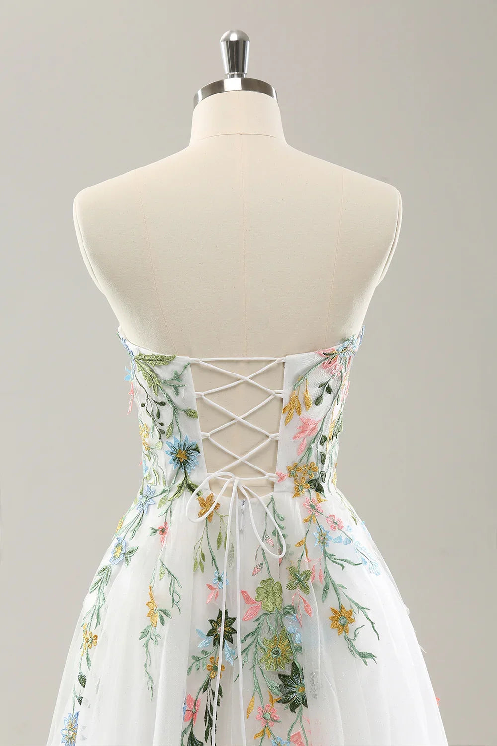 Special Occasion Sophisticated Graceful Stylish Elegant White Lace Strapless Sleeveless Wedding Dress