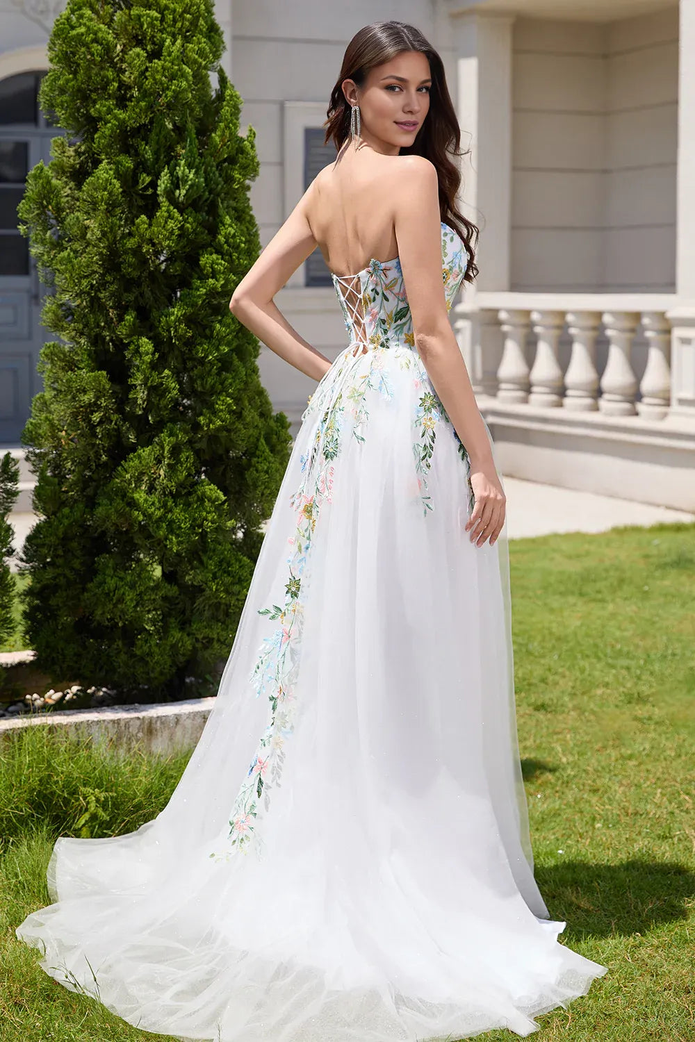 Special Occasion Sophisticated Graceful Stylish Elegant White Lace Strapless Sleeveless Wedding Dress