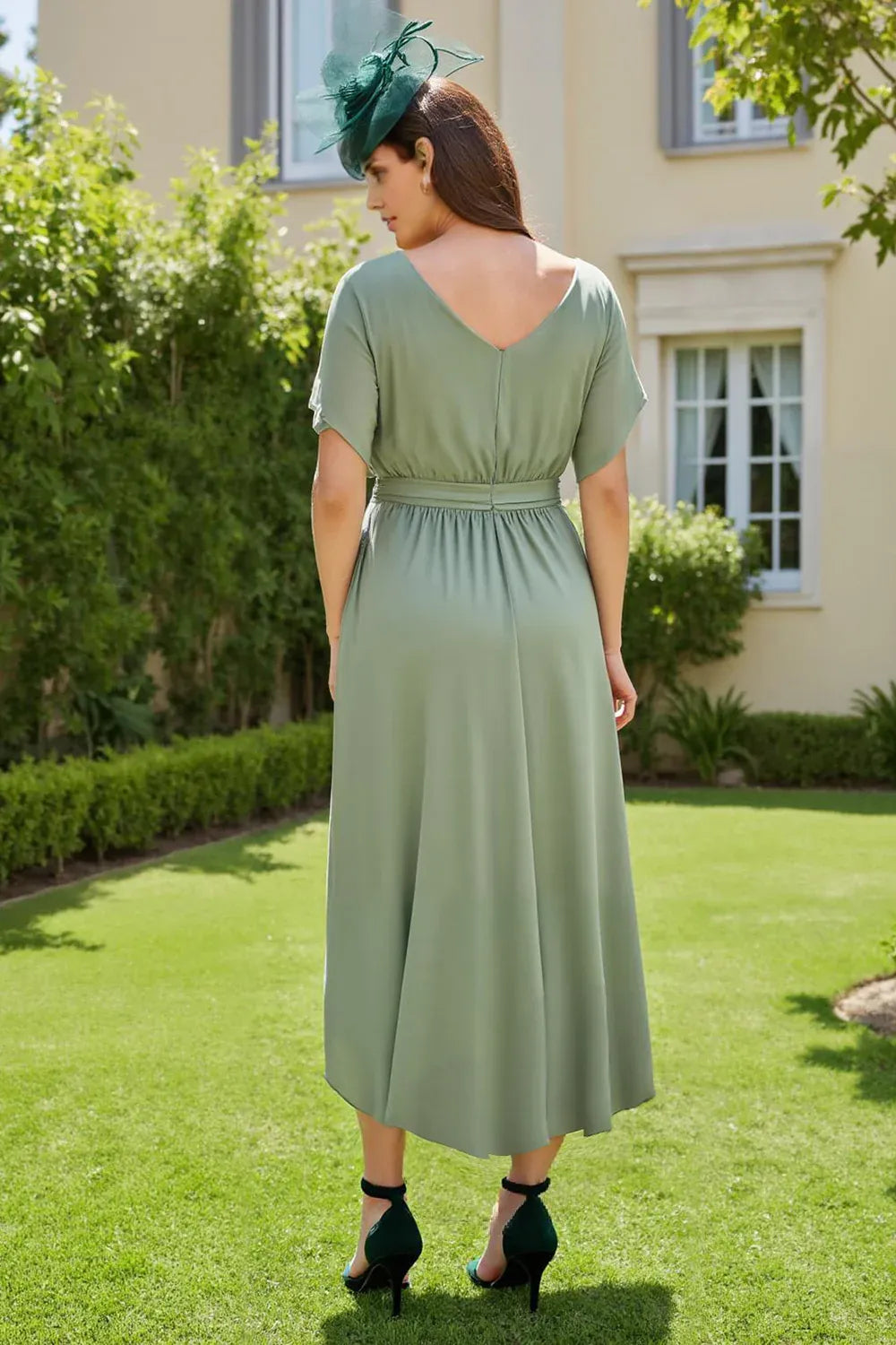 Elegant Sage Green Sheath Asymmetric Short Sleeve Short Mother of the Bride Dress