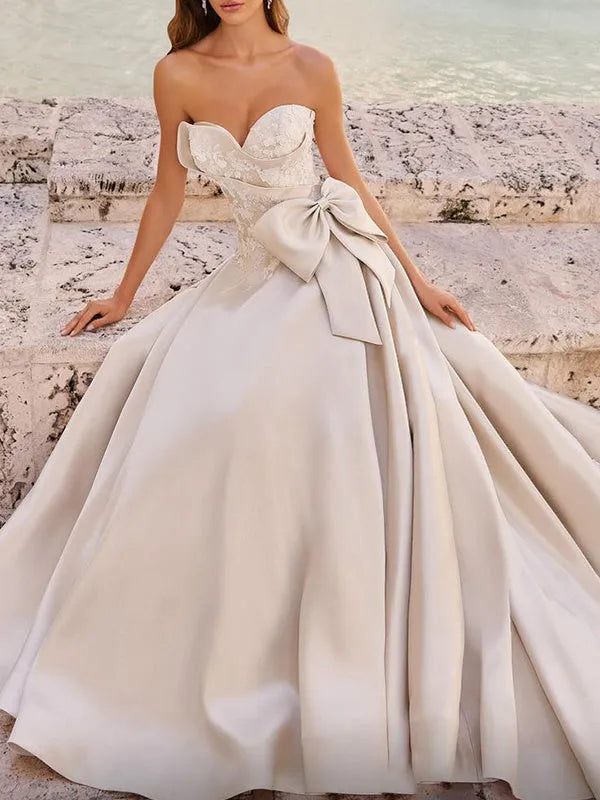 Princess Sweetheart Court Train Sleeveless Wedding Dresses With Bow