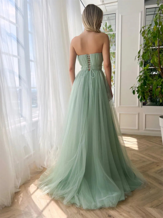 Elegant Red Slit A-Line Sweetheart Classic-Sleeve Classic-Back Floor-Length Prom Dress